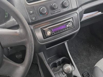 Weiß Gebraucht 2009 Skoda Fabia Limousine | 1.500 €