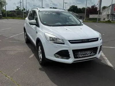 Gebraucht Ford Kuga SYNC Edition 150 PS (110 kW) 2015 Weiß SUV