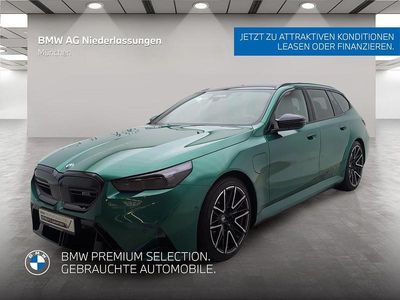 Grün Gebraucht 2025 BMW M5 Sport Line Kombi | 132.902 € (Fairer Preis)