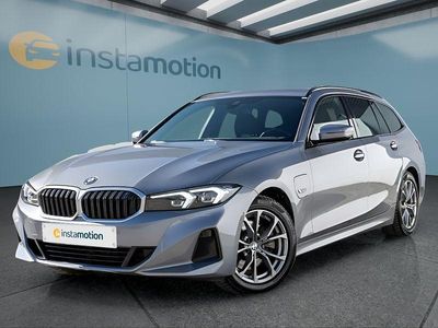 Gebraucht BMW 320e 204 PS (150 kW) 2022 Grau Kombi