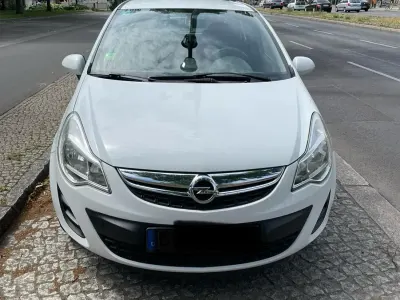 Gebraucht Opel Corsa 75 PS (55 kW) 2013 Weiß Kleinwagen