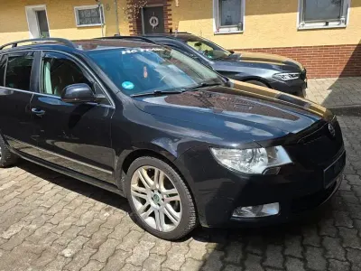 Gebraucht Skoda Superb 170 PS (125 kW) 2013 Schwarz Limousine