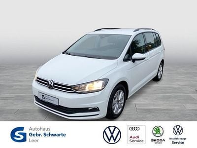 Weiss Gebraucht 2022 VW Touran Comfortline Van / Kleinbus | 27.490 € (Guter Preis)
