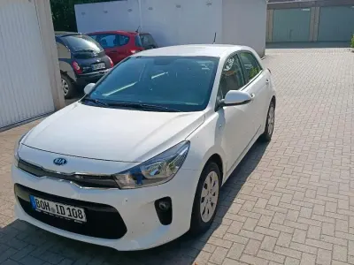 Gebraucht Kia Rio Edition 7 84 PS (61 kW) 2018 Weiß Kleinwagen