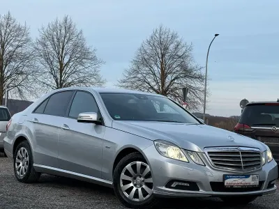 Brugt Mercedes E220 170 HK (125 kW) 2009 Sølv Sedan