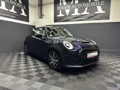 Second-hand Mini Cooper SE 135 kW (184 CP) 2023 Negru Hatchback