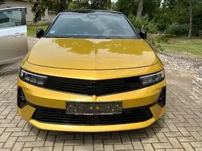 Gebraucht Opel Astra Business 150 PS (110 kW) 2022 Gold Kleinwagen