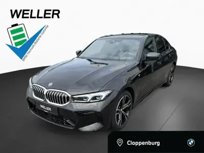 Gebraucht BMW 330e Comfort Edition 292 PS (214 kW) 2025 Black sapphire (schwarz) Limousine