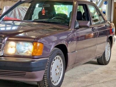 Gebraucht Mercedes 190 122 PS (89 kW) 1990 Grau Limousine