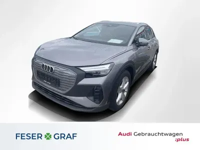 Gebraucht Audi Q4 e-tron Basis 125 kW (170 PS) 2023 Taifungraumetallic SUV