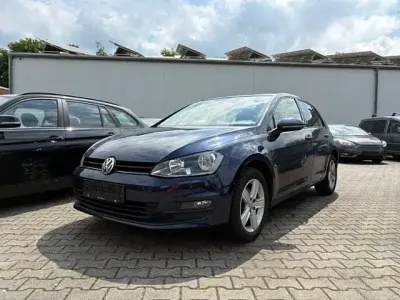 Gebraucht VW Golf VII Comfortline 86 PS (63 kW) 2013 Blau Limousine