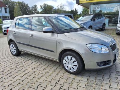 Gebraucht Skoda Fabia Ambiente 60 PS (44 kW) 2009 Beige Kleinwagen