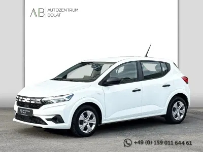 Gebraucht Dacia Sandero Essentiel 67 PS (49 kW) 2023 Weiß Kleinwagen