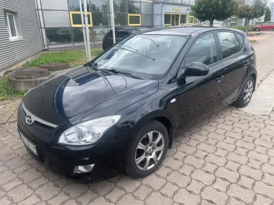 Gebraucht Hyundai i30 109 PS (80 kW) 2008 Schwarz Limousine