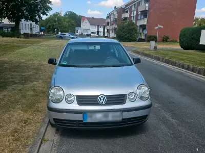 Gebraucht VW Polo 60 PS (44 kW) 2004 Silber Kleinwagen