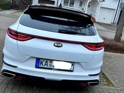 Gebraucht Kia ProCeed GT GT 204 PS (150 kW) 2020 Weiß Kleinwagen