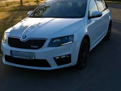 Gebraucht Skoda Octavia vRS 184 PS (135 kW) 2014 Weiß Kombi