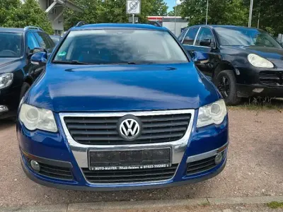 Gebraucht VW Passat 140 PS (102 kW) 2008 Blau Kombi