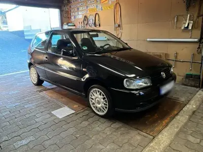 Gebraucht VW Polo 75 PS (55 kW) 1997 Schwarz Kleinwagen