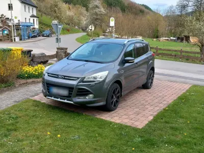 Gebraucht Ford Kuga 140 PS (102 kW) 2014 Grau SUV