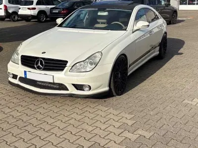 Gebraucht Mercedes CLS500 306 PS (225 kW) 2005 Weiß Coupé