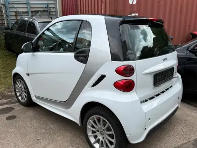 Gebraucht Smart ForTwo Coupé 71 PS (52 kW) 2013 Weiß Coupé