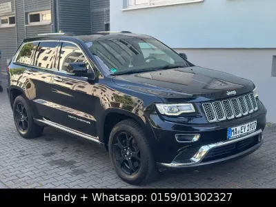 Gebraucht Jeep Grand Cherokee Summit 250 PS (183 kW) 2014 Brilliant black crystal pearl SUV