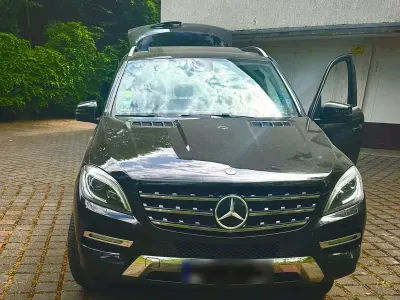 Gebraucht Mercedes ML350 258 PS (189 kW) 2012 Schwarz SUV