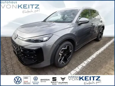 Neu VW T-Roc R-line 150 PS (110 kW) 2026 Grau SUV
