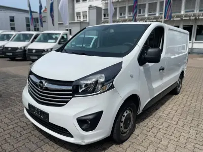 Gebraucht Opel Vivaro 120 PS (88 kW) 2016 Weiß Van / Kleinbus
