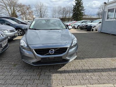 Gebraucht Volvo V40 Kinetic 150 PS (110 kW) 2014 Grau Limousine