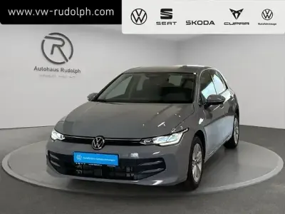 Gebraucht VW Golf VIII Life 116 PS (85 kW) 2025 Mondsteingrau Limousine