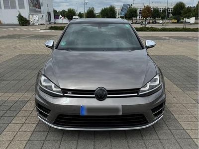 Second-hand VW Golf VII R 300 CP (220 kW) 2014 Gri Berlinǎ