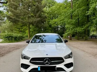 Usata Mercedes CLA250e AMG line 218 CV (160 kW) 2022 Bianco Berlina