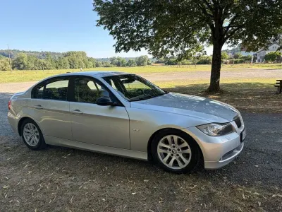Gebraucht BMW 325 Advantage 218 PS (160 kW) 2006 Silber Limousine