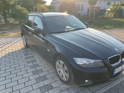 Gebraucht BMW 318 143 PS (105 kW) 2010 Schwarz Kombi