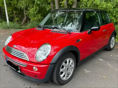Käytetty Mini Cooper 115 HP (84 kW) 2002 Punainen Viistoperä