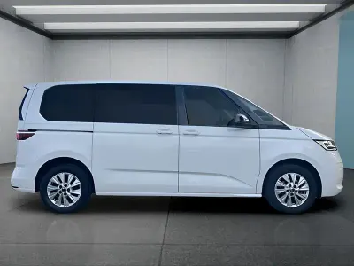 Gebraucht VW Multivan 150 PS (110 kW) 2024 Weiß Van / Kleinbus