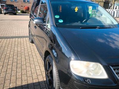 Gebraucht VW Touran 105 PS (77 kW) 2005 Schwarz Van / Kleinbus