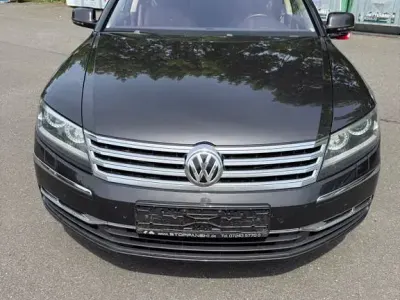 Gebraucht VW Phaeton 239 PS (175 kW) 2011 Braun Limousine