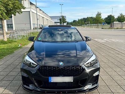 BMW M235