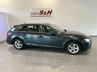 Gebraucht Audi A4 Basis 150 PS (110 kW) 2019 Grau Kombi