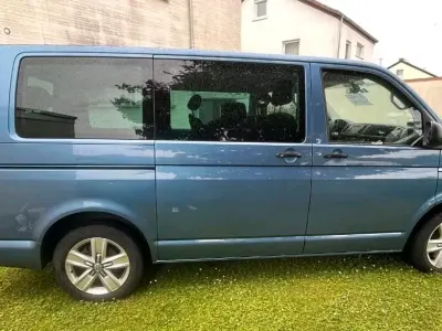 Gebraucht VW Multivan 150 PS (110 kW) 2017 Blau Van / Kleinbus