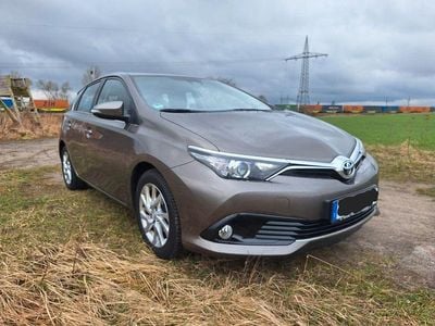 Gebraucht Toyota Auris Edition-S 116 PS (85 kW) 2016 Beige Limousine