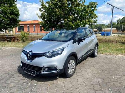 Gebraucht Renault Captur Experience 90 PS (66 kW) 2016 Silber SUV
