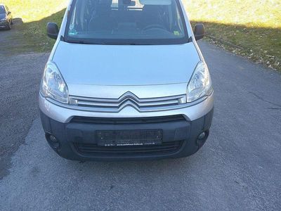 Gebraucht Citroën Berlingo Exclusive 92 PS (67 kW) 2015 Silber Van / Kleinbus