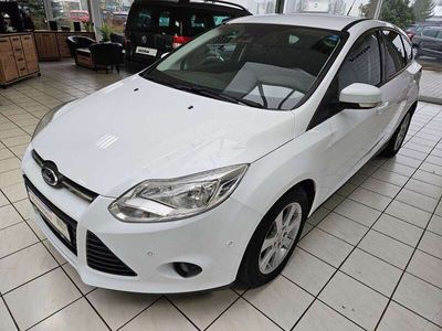 gebraucht Ford Focus Lim. Sync Edition Navi/2xPDC/ZV/SHZ/MFL