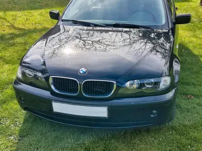 Gebraucht BMW 320 150 PS (110 kW) 2003 Schwarz Limousine