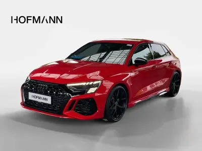 Gebraucht Audi RS3 Ambiente 400 PS (294 kW) 2022 Tango red metallic Limousine