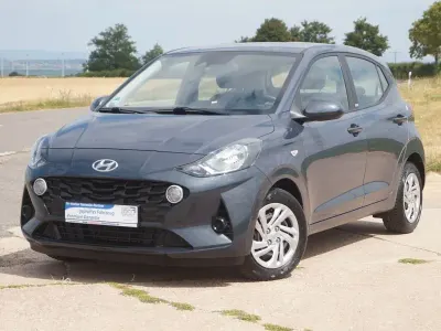 Gebraucht Hyundai i10 Select 67 PS (49 kW) 2021 Aurora gray Kleinwagen